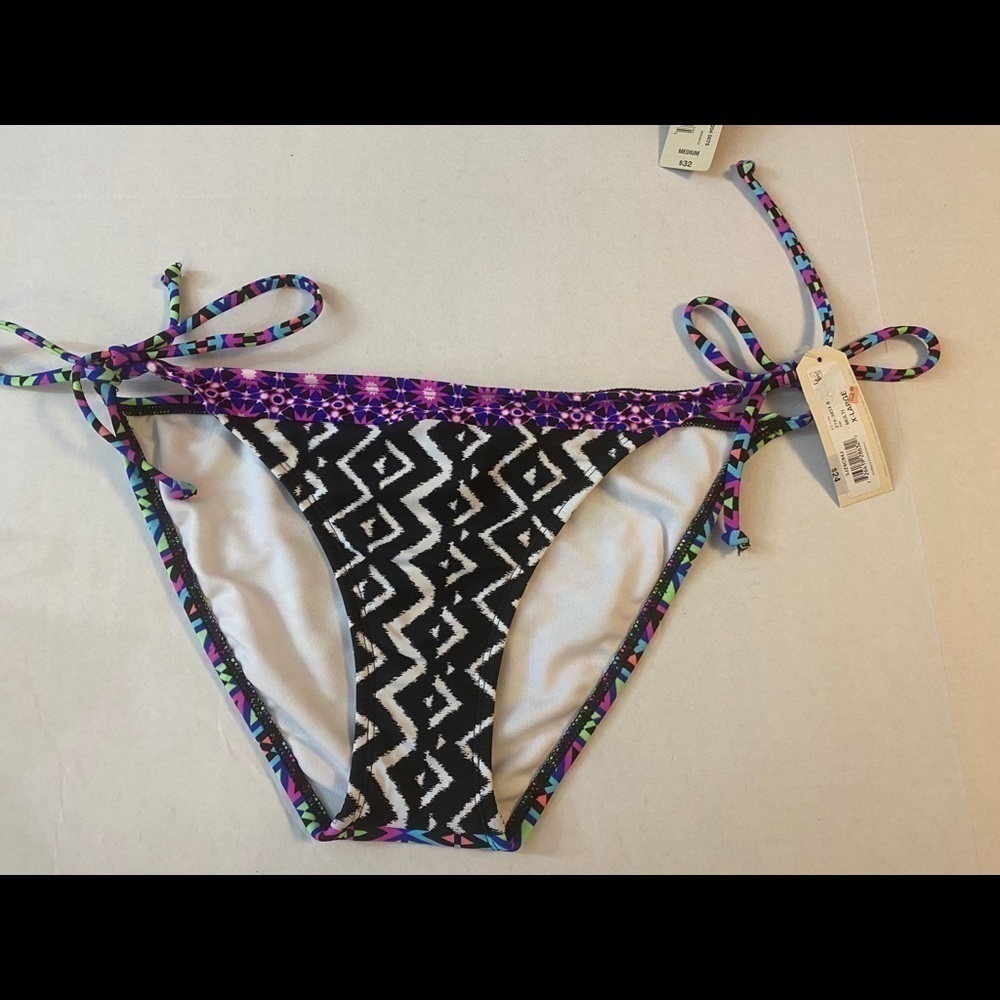 NWT Arizona Jean Company Swimsuit Bottoms XL.